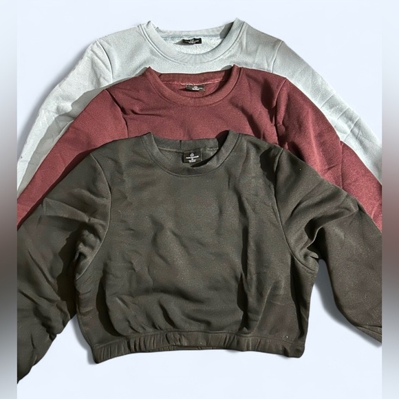 Essentials 3 PACK: WOMEN'S FLEECE CROPPED SWEATSHIRTS Size 1X - NEW - Picture 3 of 8